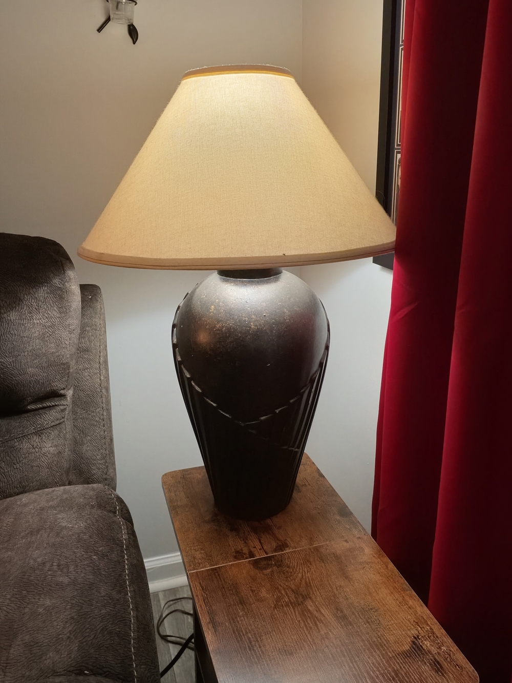 Pair of Large 30” Traditional Table Lamps – Dark Brown with Bronze/Gold Accents